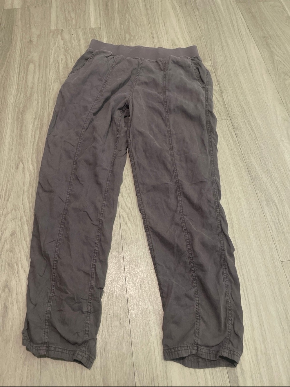 Faherty Slate Relaxed Drawstring Joggers